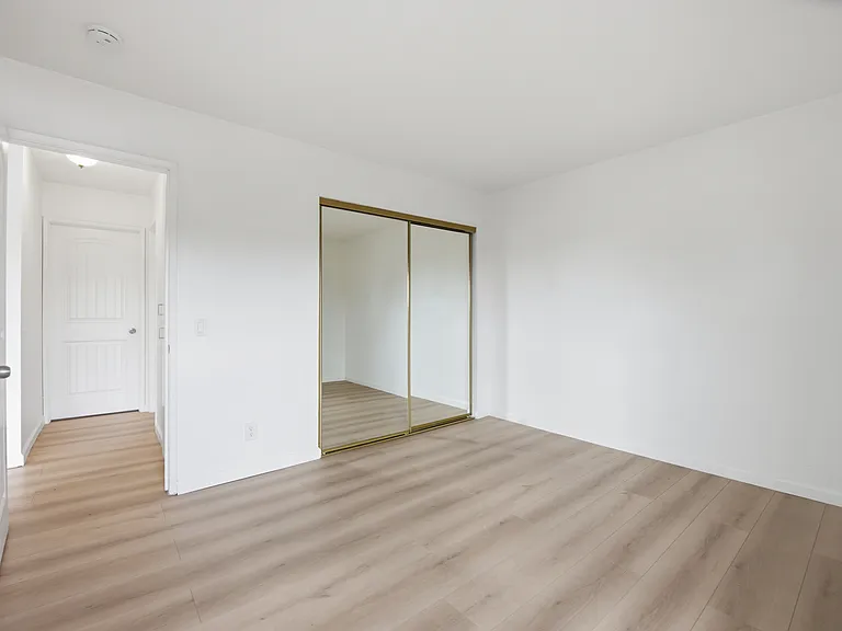 228 Las Flores Dr #4 — Photo 7