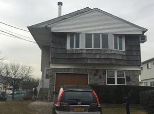 436 Dongan Hills Ave, Staten Island, NY 10305