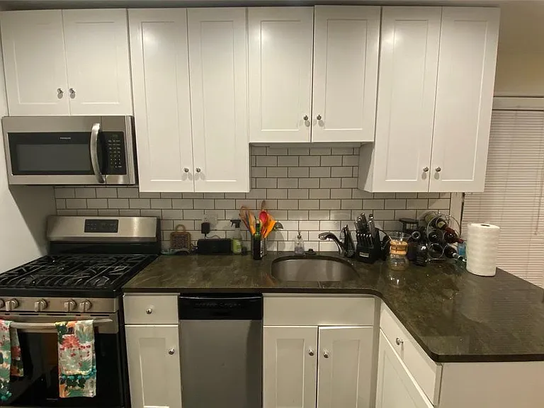 1834 Pine St #1R — Photo 6