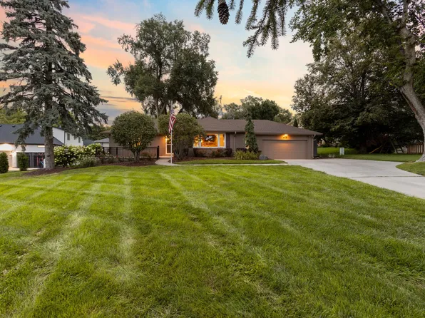 11714 Cryer Ave, Omaha, NE 68144