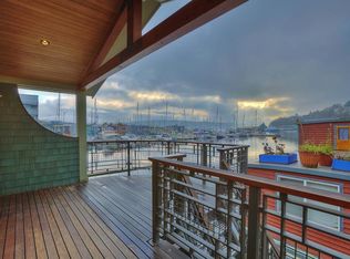 901 N Northlake Way, Seattle, WA 98103