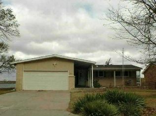 108 W Lakecrest Dr, Augusta, KS 67010