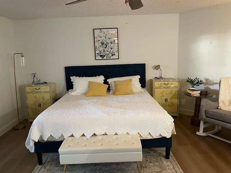 Master bedroom - king size bed