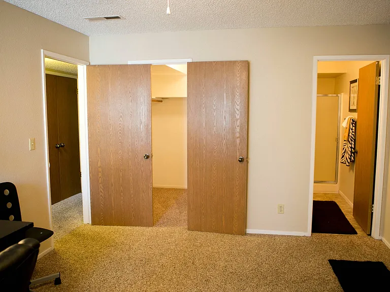 2x2 Master Bed