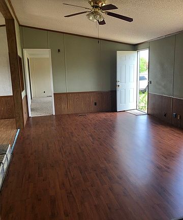 5th image of 220 Cross Lake Dr