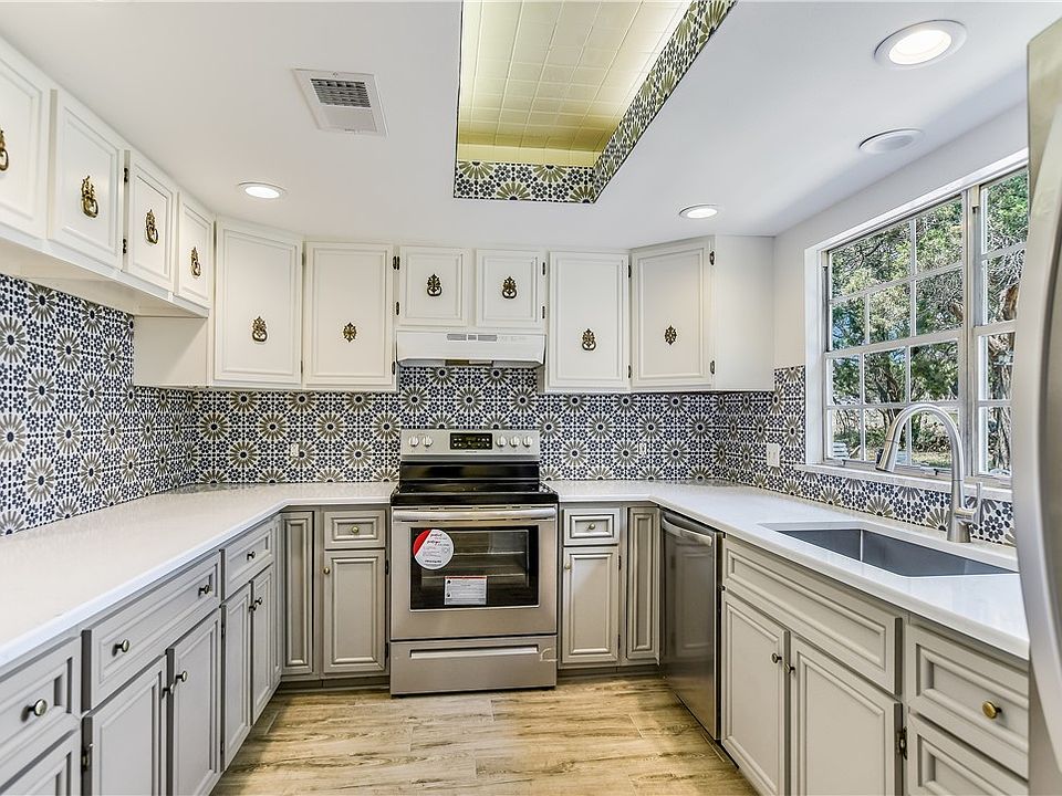 1st image of 20223 Travis Dr APT 9