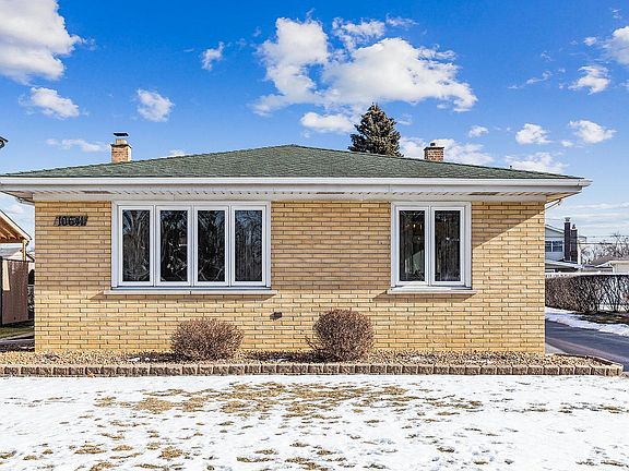 3rd image of 10641 S Lockwood Ave