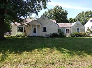 1100 Trampe Ave, Saint Louis, MO 63138