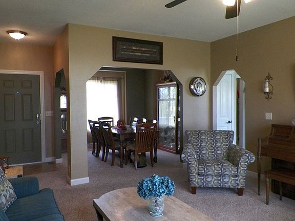 5th image of 304 Old Colony Ct