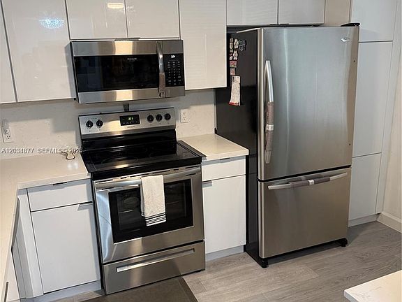 3rd image of 10312 NW 24th Pl APT 106
