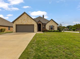 815 Chestnut Grove Dr, Cleburne, TX 76033