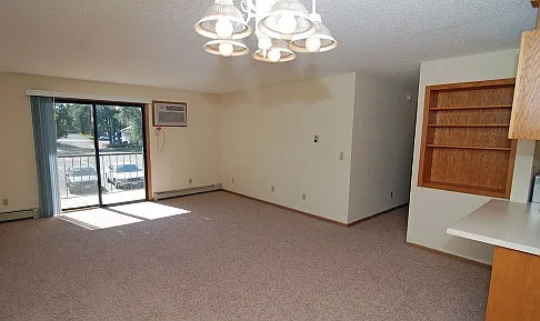 Executive Apartments — Photo 3