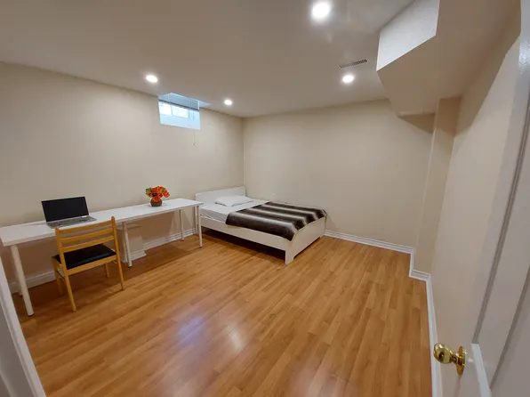 1 Salt Creek Ave, Richmond Hill, ON L4S 1R3