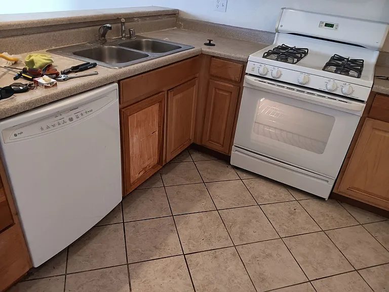 4332 Tara Ave #B — Photo 16