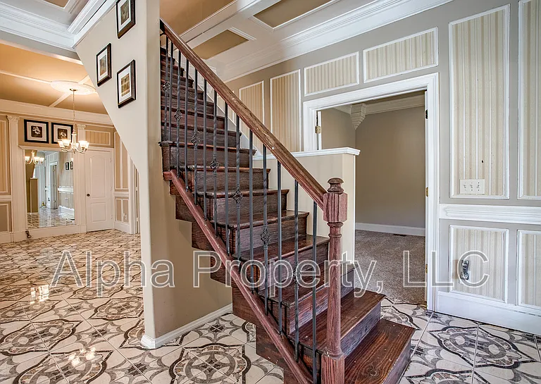 114 Edwards St — Photo 6
