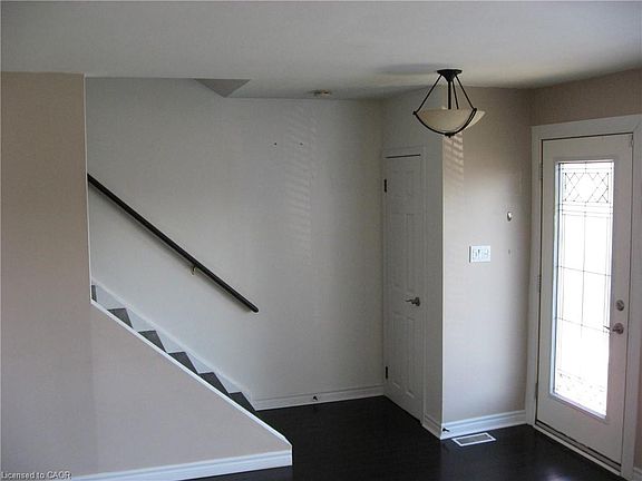 2nd image of 124 Avalon Pl