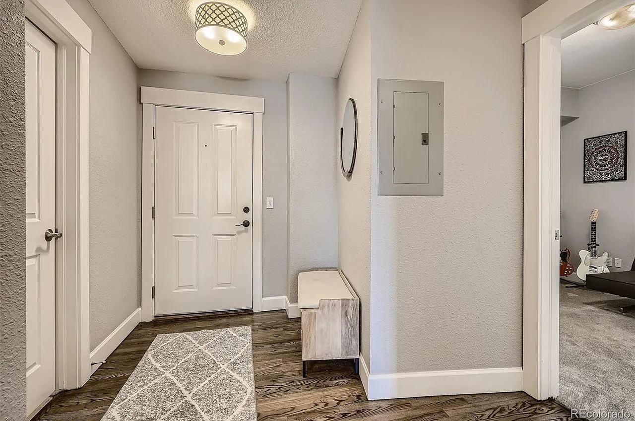 2 bed, 1140 sqft, $2,950 — Photo 2