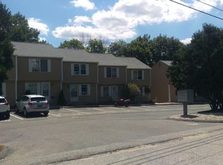 39 Edgewood St APT E, Stafford, CT 06076
