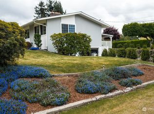 318 Madrona Dr N, Eatonville, WA 98328