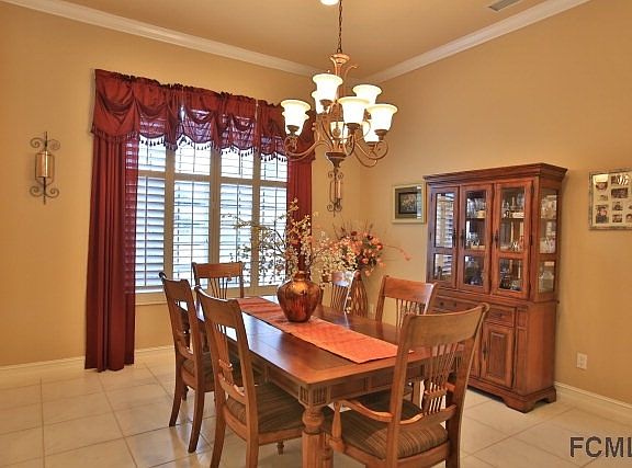 3rd image of 31 Wood Clift Ln