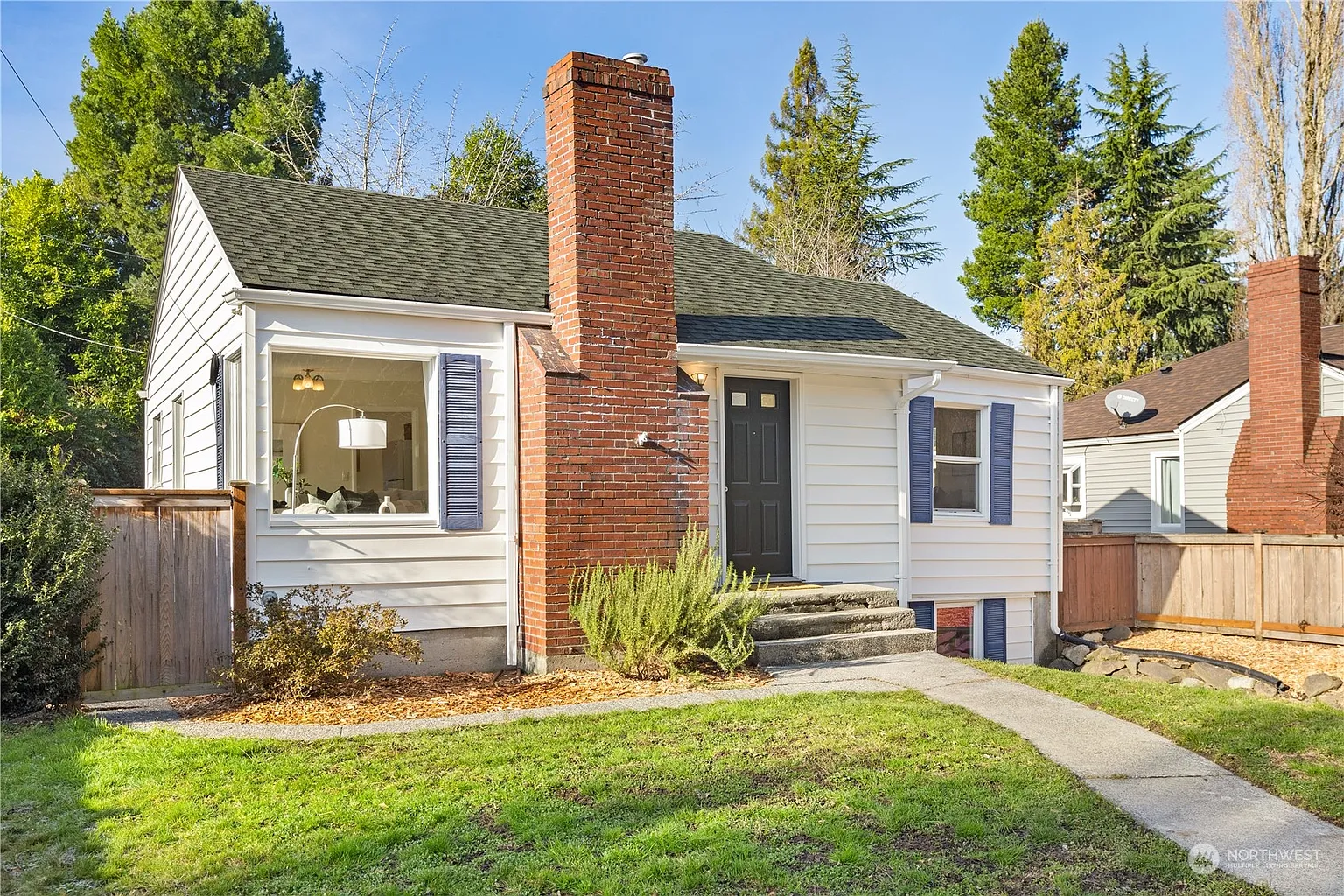 8471 35th Avenue SW photo 1