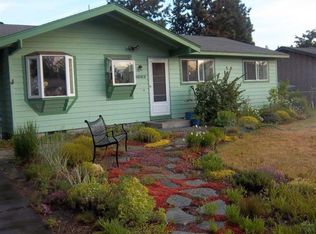 1687 NE Pheasant Ln, Bend, OR 97701