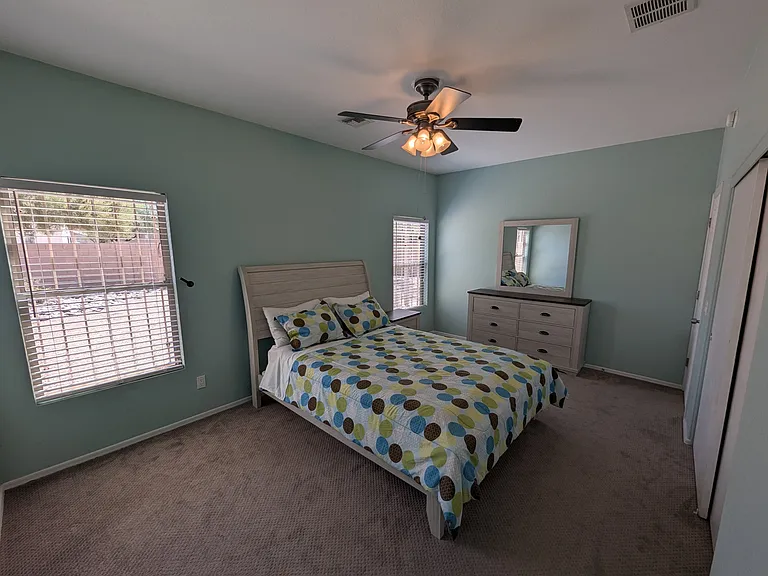 5389 S Royal Richmond Dr — Photo 6