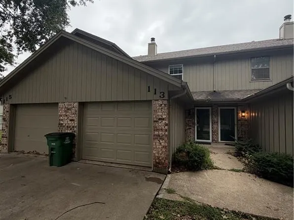 113 NE Greystone Dr, Lees Summit, MO 64086