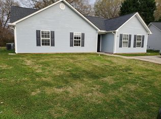 221 Cornerstone Ct, Simpsonville, SC 29681