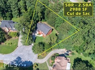 490 Ravines Dr, Stone Mountain, GA 30087