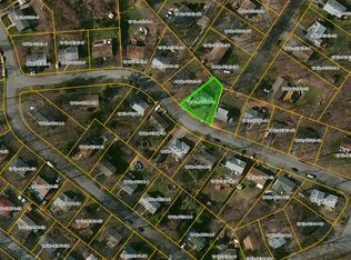 11 Beacon Rd, Hopatcong, NJ 07843