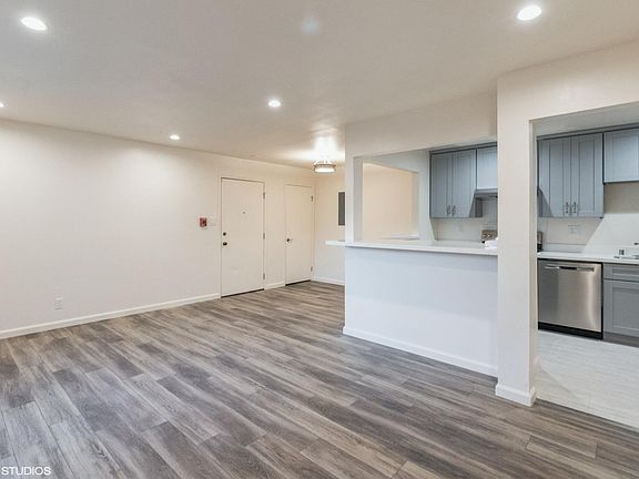 Family room, dining room & kitchen