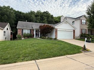 740 Shadow Pine Dr, Fenton, MO 63026