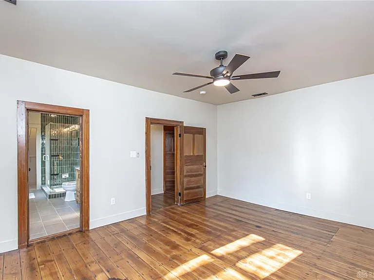 117 Montgomery Ave — Photo 47
