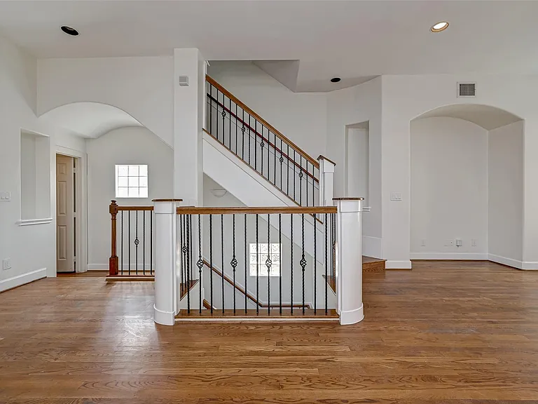 5410 Rose St — Photo 16