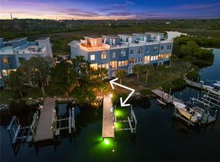 354 Coquina Dr, Tarpon Springs, FL 34689