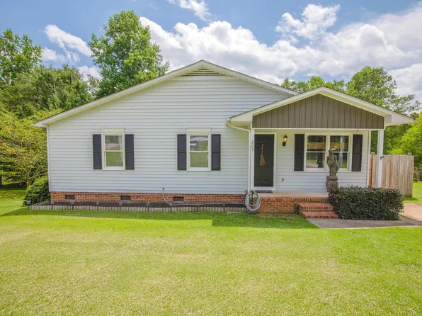 205 Beaver Creek Ct, Marietta, SC 29661