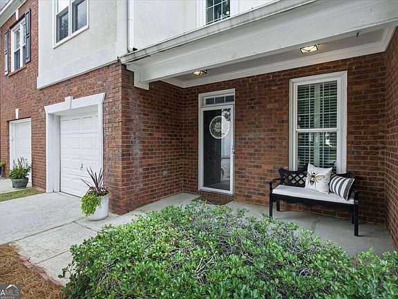 4th image of 2554 Longcourt Cir SE #4