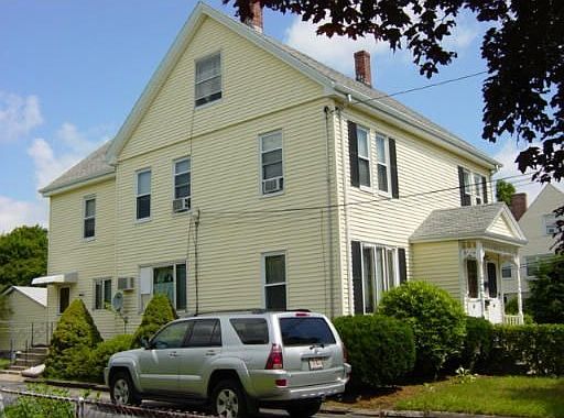 2nd image of 40 River St