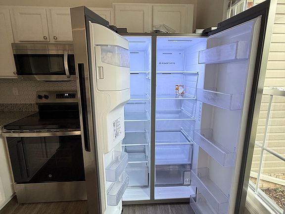 3rd image of 7927 Brightwind Ct