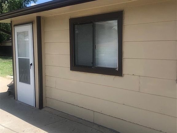 4th image of 2875 W Louisiana Ave