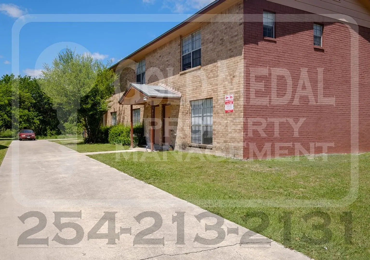 1803 Cedarhill Dr — Photo 3