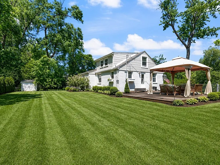 727 Woodmere Dr — Photo 18