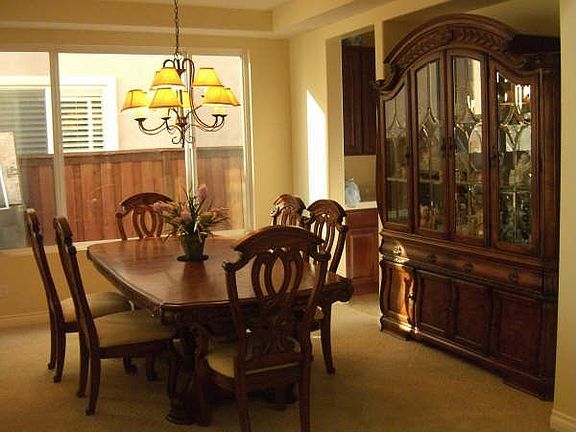 4th image of 42560 Muscat Cir