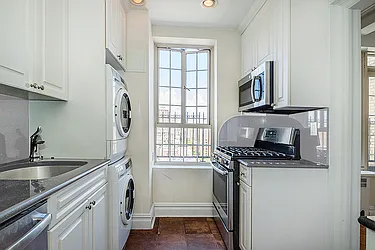 Rented by Rita S Citrin, LREB