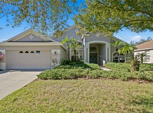 18122 Pheasant Walk Dr, Tampa, FL 33647