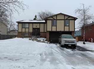 304 Thistle Dr, Bolingbrook, IL 60490