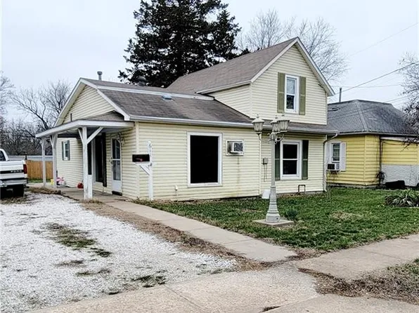 611 E Spruce St, Iola, KS 66749