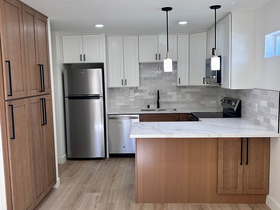 1st image of 8681 Fallbrook Way
