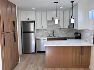 8681 Fallbrook Way, Sacramento, CA 95826